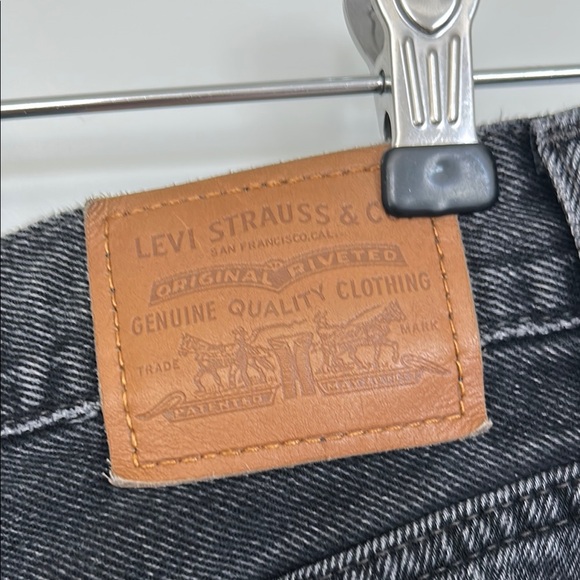 Levi's Black Women's Baggy Dad Jeans - Picture 5 of 5